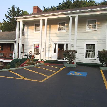 Boardman Inn Youngstown Exterior foto